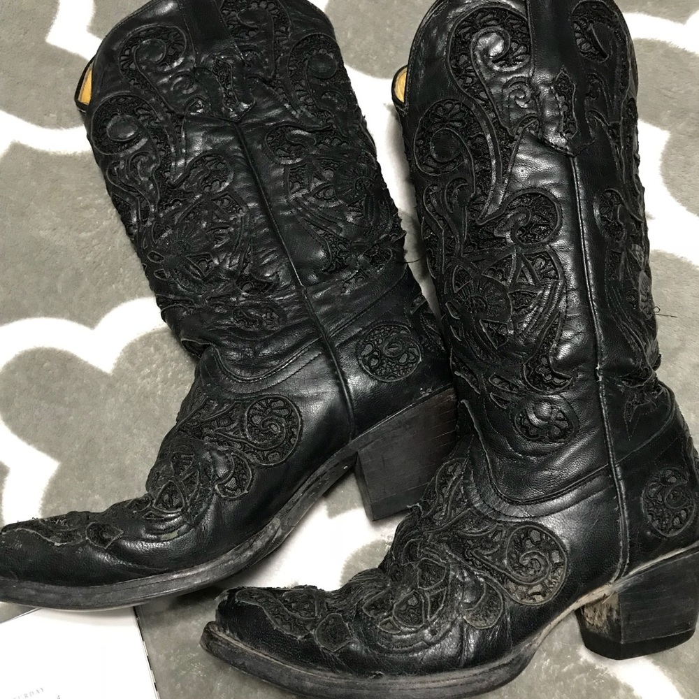 Corral boots